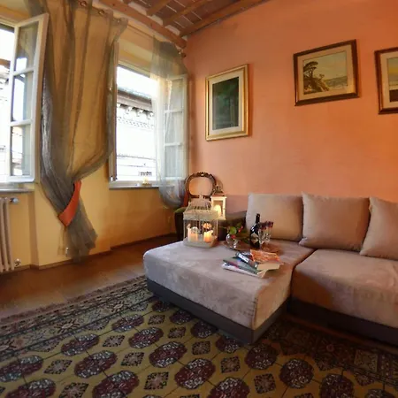 Finestra San Michele Apartman Lucca
